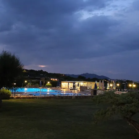 Nuraghe Aparthotel *